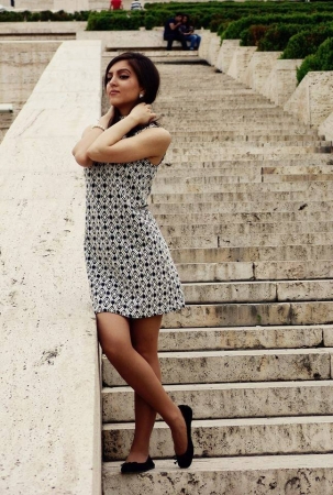 ԱՆԻ ՍԱՐԳՍՅԱՆ. STREET STYLE
