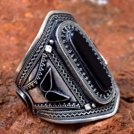ManeHblog-Ի ՆՈՐ ՈՒ ՈՃԱՅԻՆ ԳՈՐԾԸՆԿԵՐԸ. «VIA ACCESSORIES»